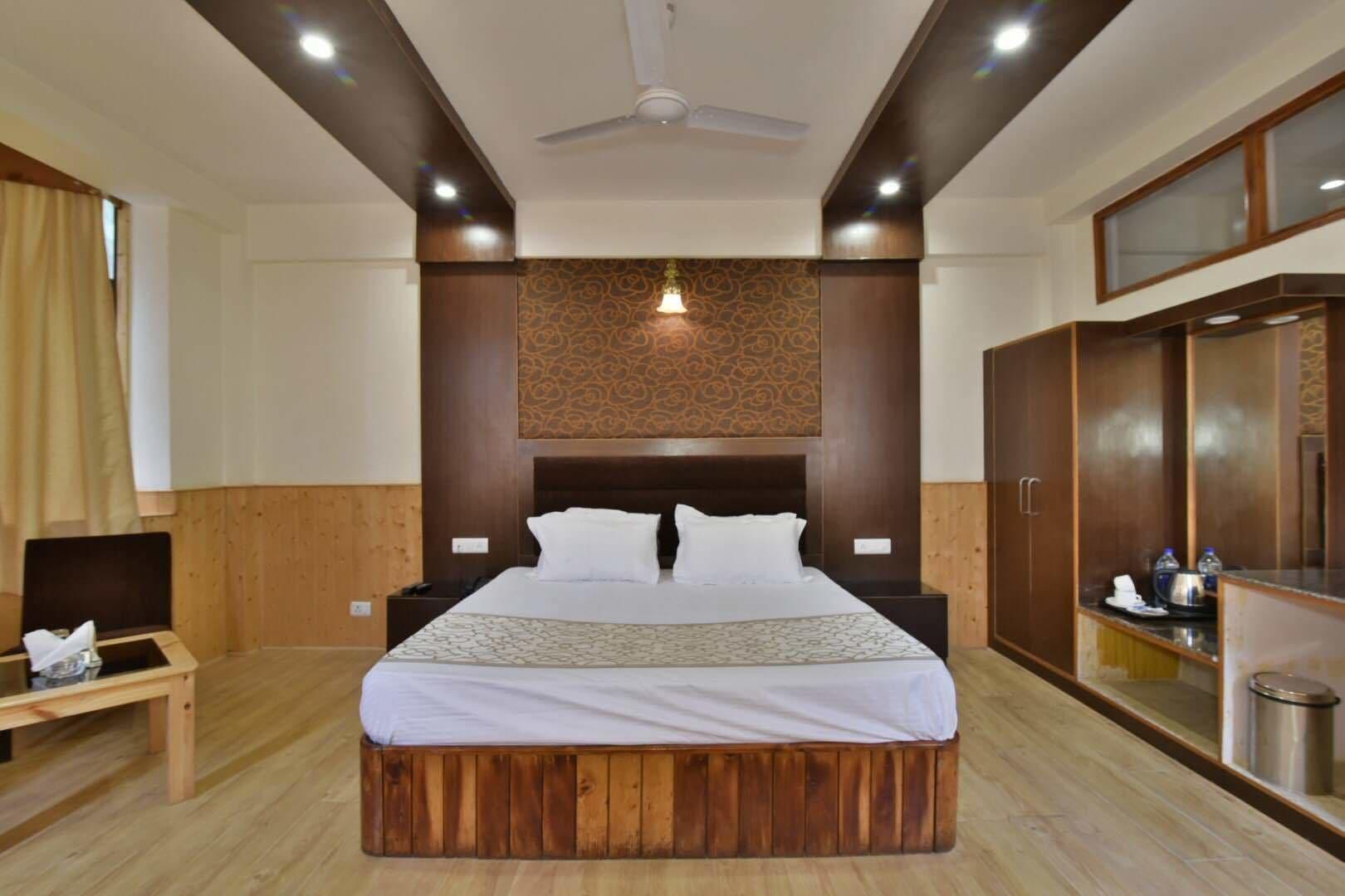 Hotel Devlok Manāli Exterior foto